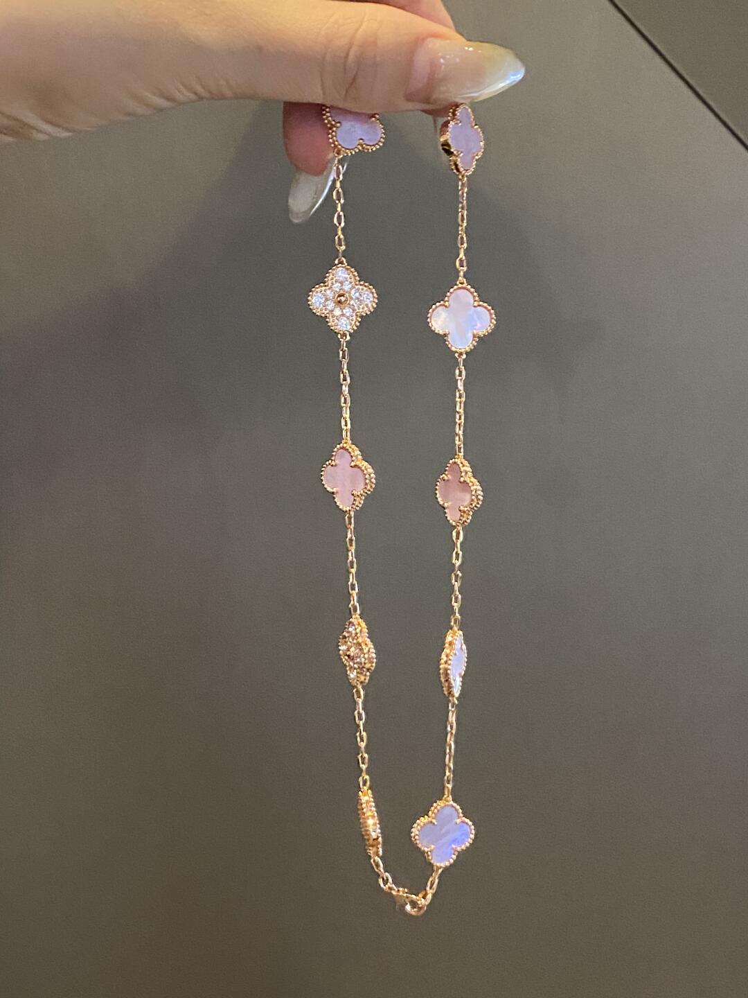 [AuraEcho]CLOVER 10 MOTIFS DIAMOND PINK MOP NECKLACE
