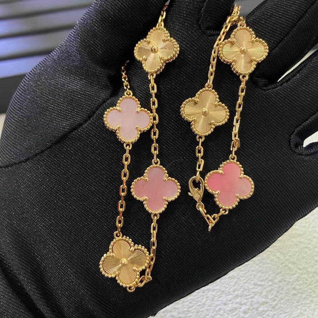 [AuraEcho]CLOVER 10 MOTIFS  LASER PINK MOP NECKLACE