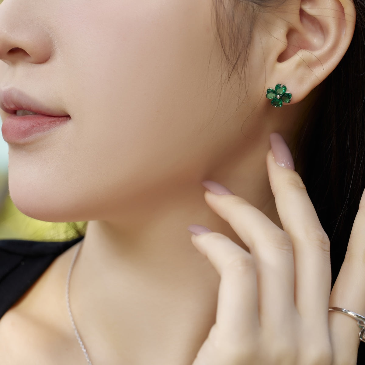 [AuraEcho]Four-Leaf Clover Ball Earrings