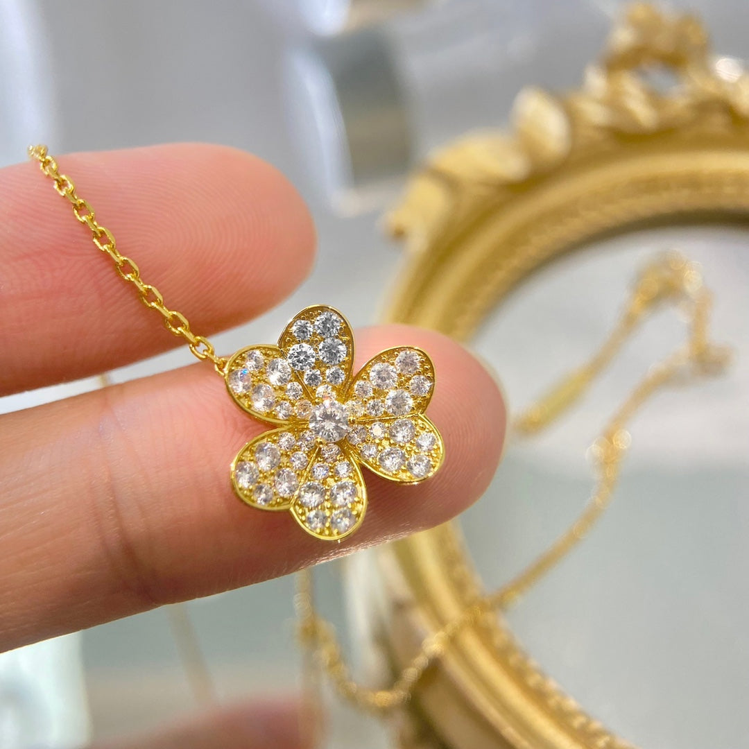 [AuraEcho]FLOWER DIAMOND NECKLACE