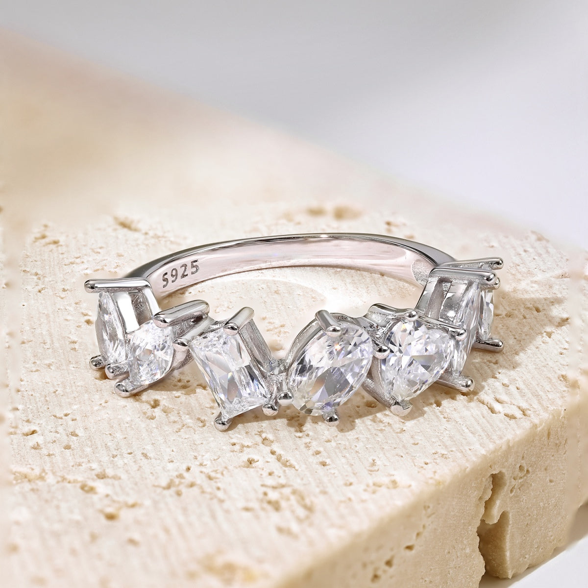 [AuraEcho]Delicate Multi Cut Ring